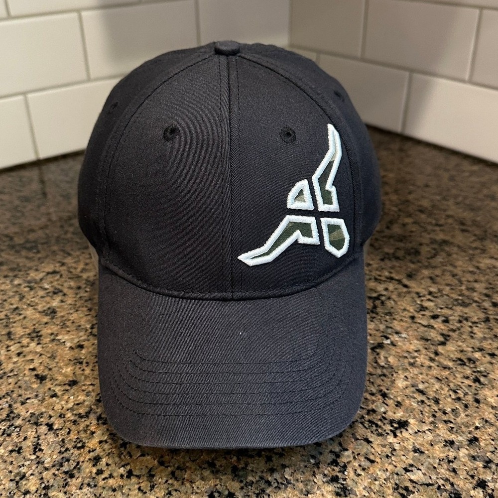 Wrangler 20X Hat Baseball Cap S/M Black Flexfit (Actual‎ Large/XL)